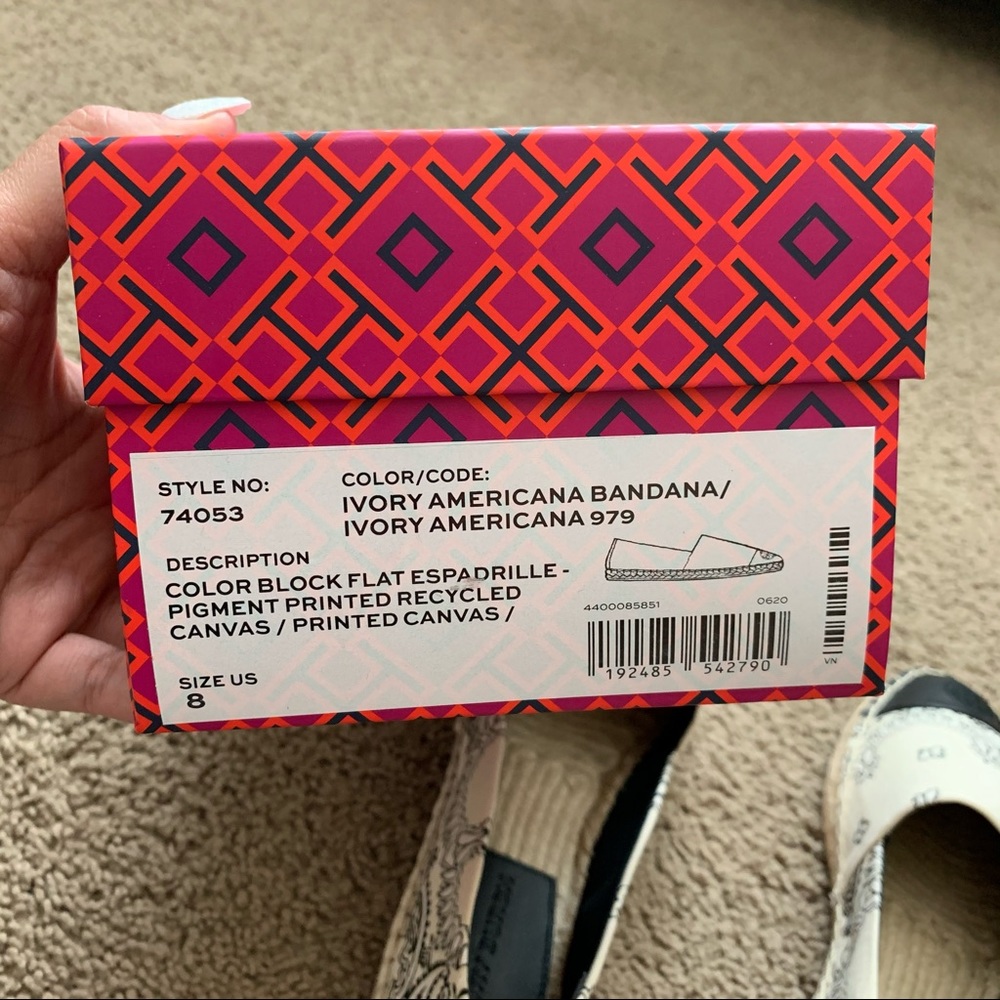 NEW 8 Tory Burch Bandana Printed Espadrille - Picture 12 of 12